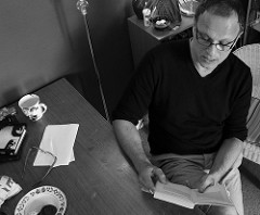 Shaun Reading Kafka1 • <a style="font-size:0.8em;" href="http://www.flickr.com/photos/81015582@N06/7508072330/" target="_blank">View on Flickr</a>