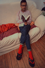 Rohit reads Neil Gaiman • <a style="font-size:0.8em;" href="http://www.flickr.com/photos/81015582@N06/7422582778/" target="_blank">View on Flickr</a>